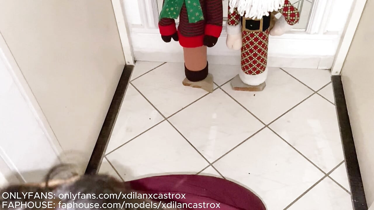 Twink Clothes Salesman Shows Me His Beautiful Ass in the Store and I Fuck Him Bareback