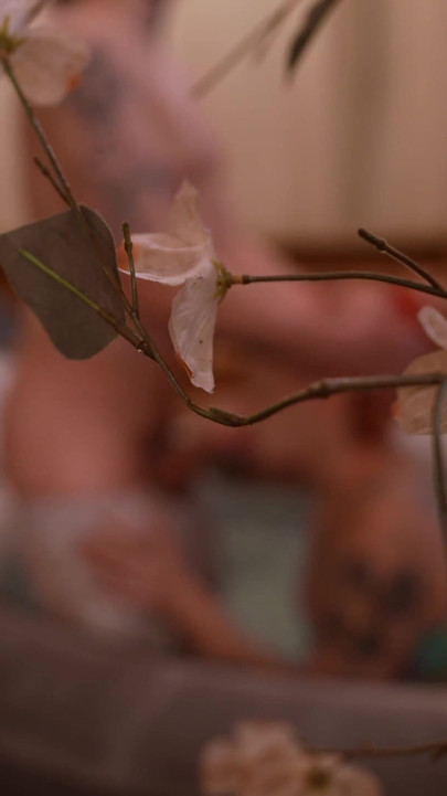 Voyeur, pipe dans un jacuzzi | Clip 1