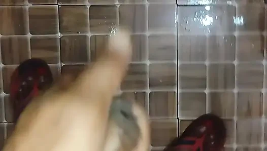 Masturbasi dengan mengingat seorang gadis seksi