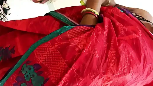 Güzel Hintli köylü yenge suman azgın sakso ve sari içinde sert ateşli seks