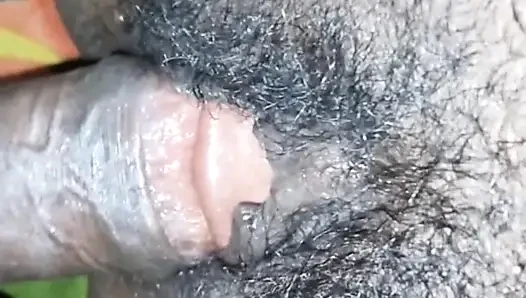 İngilizler gibi amımı yalıyor ve sikiyorum