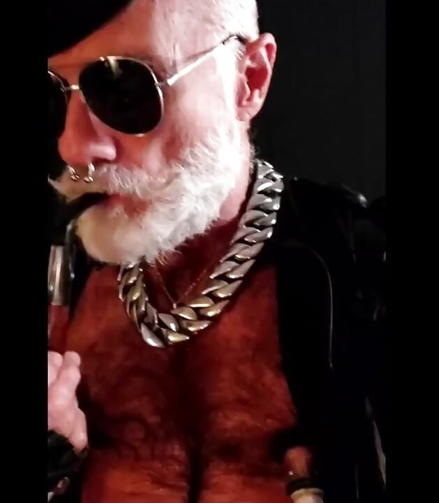 Stepdaddy Smokes His Big Pipe While Playing Nips