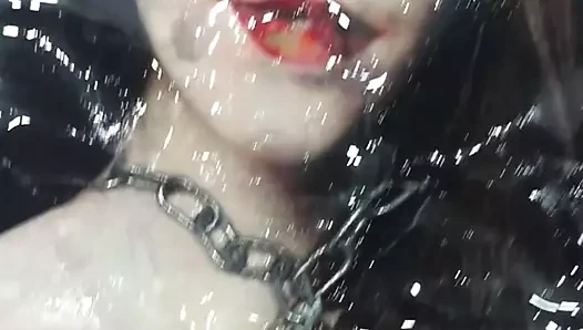 üstsüz bir deldi emo goth fahişe için Cumtribute
