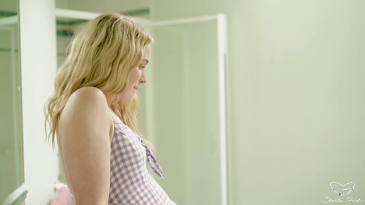 Saturado Con Charlie Forde, Laney Day