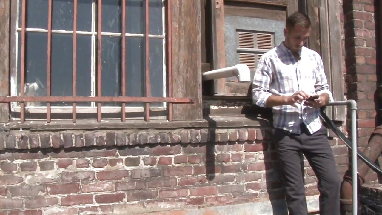 Twink被直幹生操，內洞內射精液