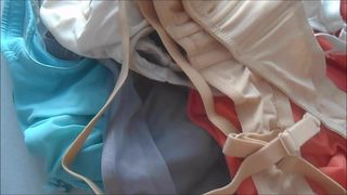 Many bras for cumshots (+ slow motion)