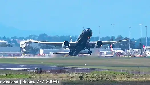 В моей мечте вы всегда украшены мягкими тканями, украшающими твой силуэт, слушая, как ты говоришь, как трудно я вставлю его внутрь.