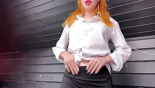 Eva diva kencing di rok pulang kerja