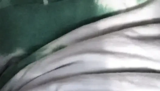 Yeni parmak oyuncaklarıyla amımı ve klitorisimi parmaklıyorum