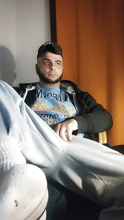 Dj Bro Piss és játékok piszkos zoknival.... Kalapács rá!