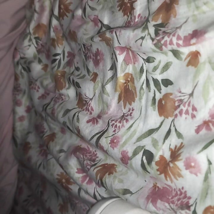 Eating my sexy princess from behind