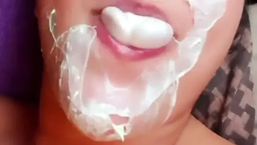 Facial bubblegum lengket - pov telanjang - bunny looner
