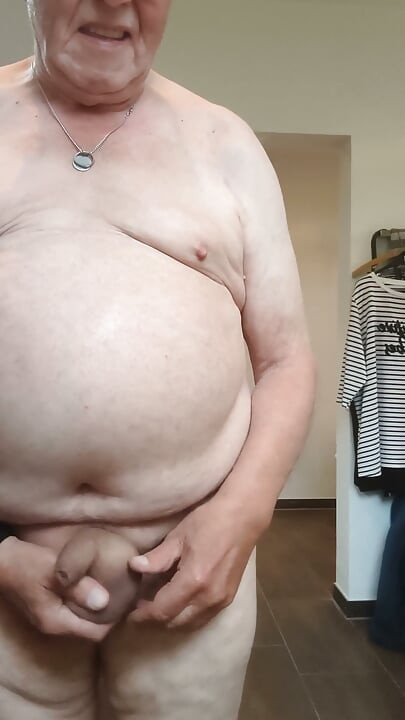 Crossdressing Nd Shower From Close