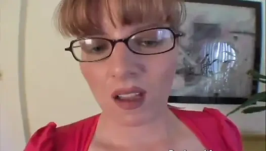 Retro hübsche pralle gesichtsbesamung mit riesigen titten