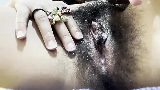[Close up] Bidadari arab latina fingering memeknya sendiri sampai orgasme