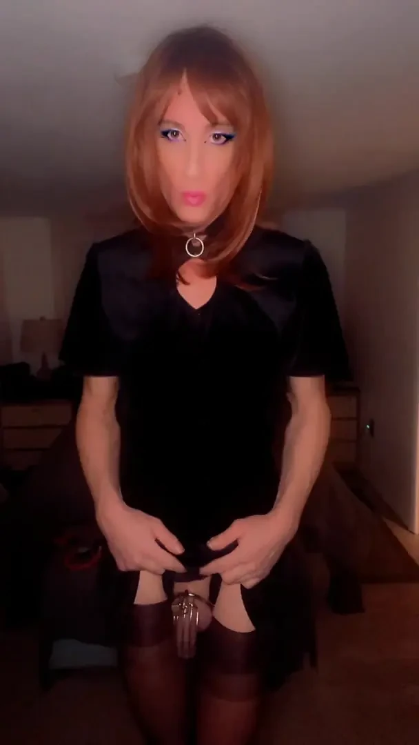 Valerie Cums on Her Own Nylon Stocking Feet