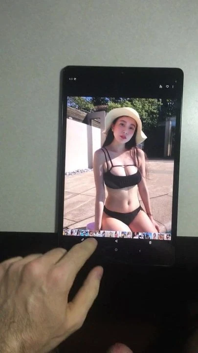 Taiwanese IG Model Debbie Shao Cum Tribute