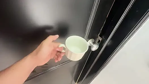 I went to my neighbor's big ass house for a cup of coffee and I pay for it with sex WITHOUT CONDOM