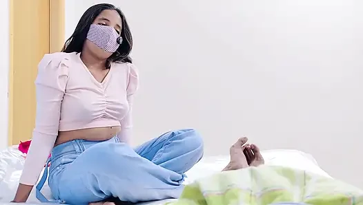 Gadis kampus 18+ belajar cara memuaskan pacarnya