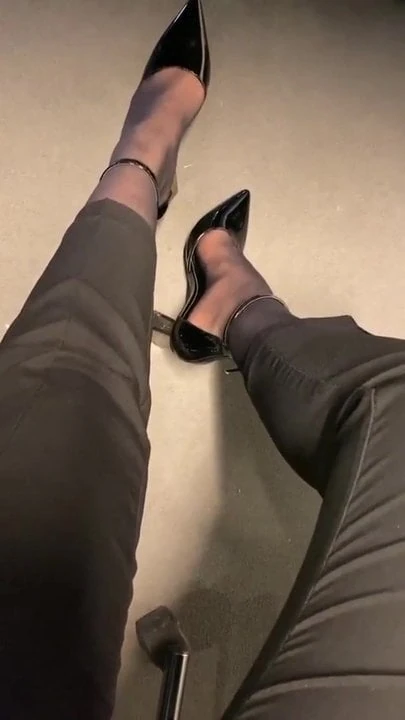 Hot feet