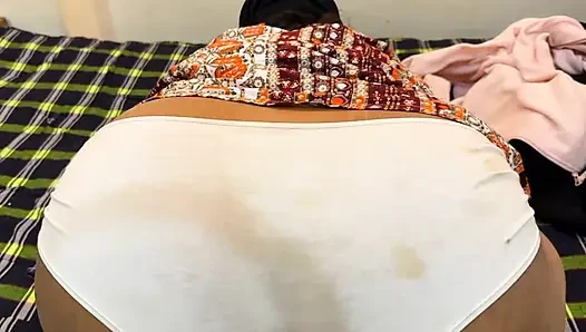Büyük götlü Arap ateşli teyze canlı şov!