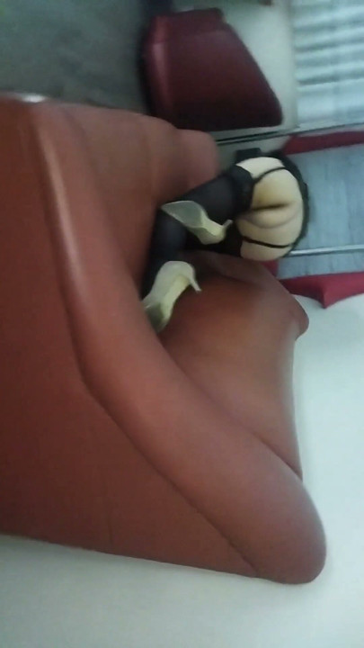 Secretary gets big cock from her boss | Klip 2