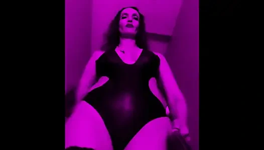 Fetish BDSM Mistress Eva Latex Give Golden Shower Pissing For You