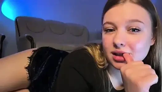 Bouncing huge tits and masturbate fat pussy