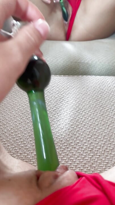 She start to play near mirror and dont stop until have orgasm