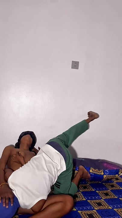 My Roommate Is Good on Bed