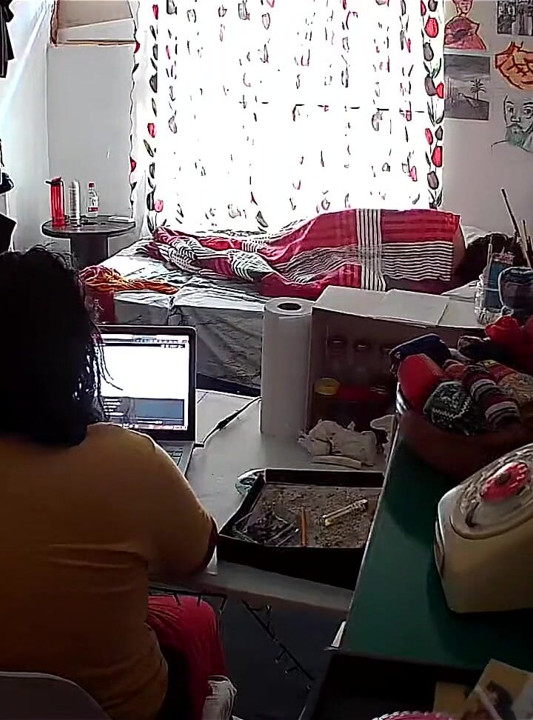 Ojczym na pasierbicy podczas homeoffice