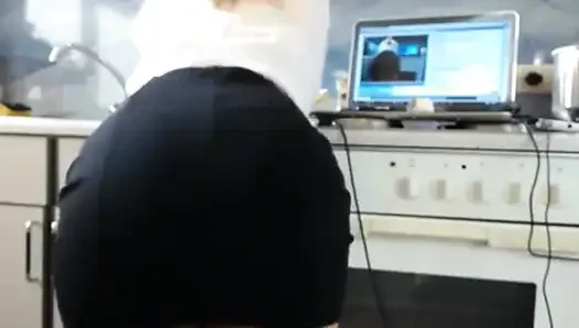 Slut Sexydea Fingering Herself on Live Webcam