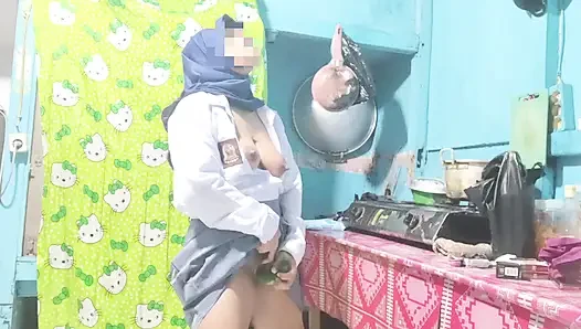 Sister-in-law masturbates before leaving for school