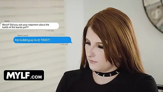 Lolly dames dan bess breast membintangi film bokep jadul yang keterlaluan