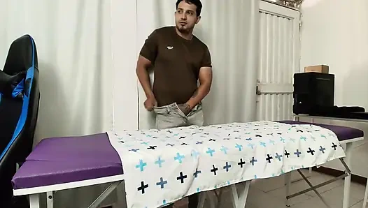 Ema pengen kontolku