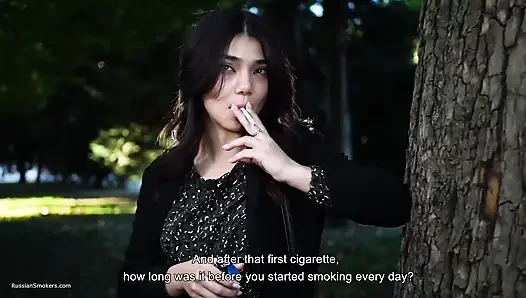Zarina ile sigara içme röportajı
