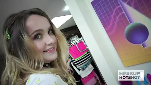 Nikole Nash Rims Ass Deep Before Savage Anal Pounding!