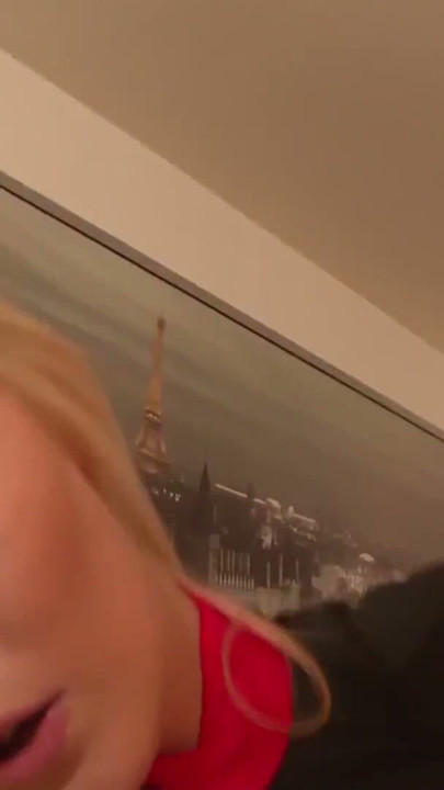 Cheerleader Bella Blond gecastet | Clip 1
