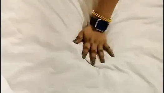 Zina si pacar india lagi asik ngentot di kamar hotel