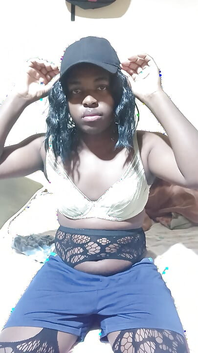 Sexyjayla254 big cumshot with a toy in ass