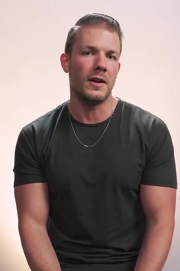 Codey steele hat den Mormonismus für Porno und Vergnügen abgerutscht! | Pornostar-Interview | Erwachsenenzeit