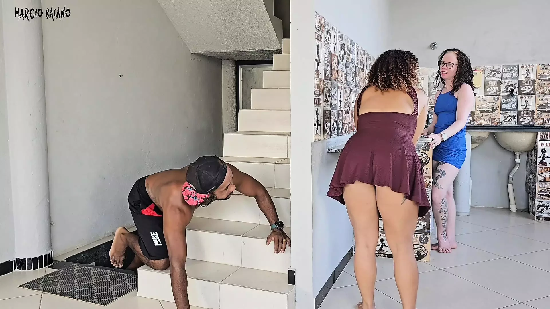 MINHA ESPOSA FAZ A LIMPEZA E NEM ME NOTA SUA MÃE