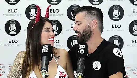 Sara Blonde ağzıma😈 tükürüyor