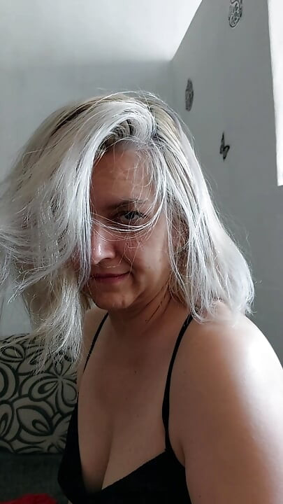 Vår första person sex kul, min man ville att jag skulle spela hans slampa