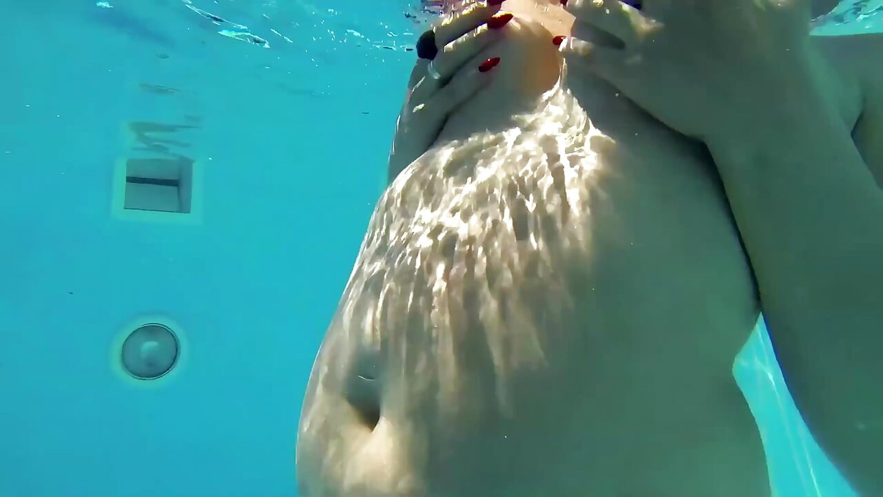 Horny Sluts in the Pool and Wild Group Sex with Facial