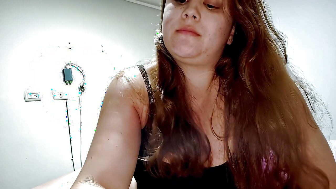 Nicole Chubby Blowjob and Handjob