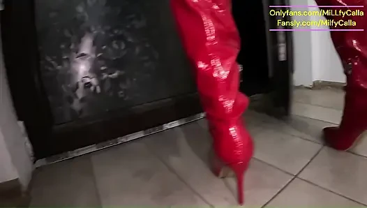 Мастурбация в колготках - проникновение дилдо через нейлон и интенсивный оргазм