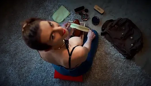 Sexy Shoe Shine