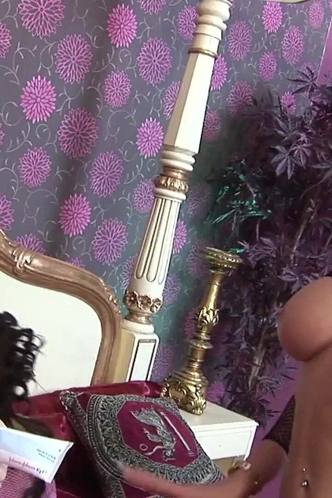 Lesbian Threesome Going Hard with Pussy Fingering