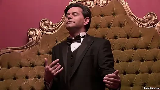 Let the party begin: sexy girls and hot men know how to have some fun